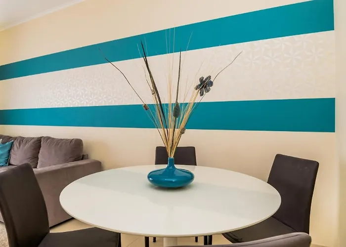 New !! One Bedroom - Banda Musical Blue Apartment *